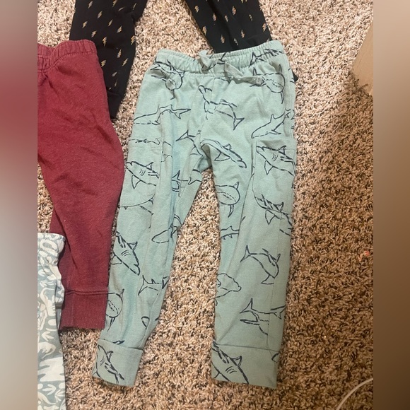 Cat & Jack Bundle 4 Sweatpants 2 Shorts - Picture 6 of 6